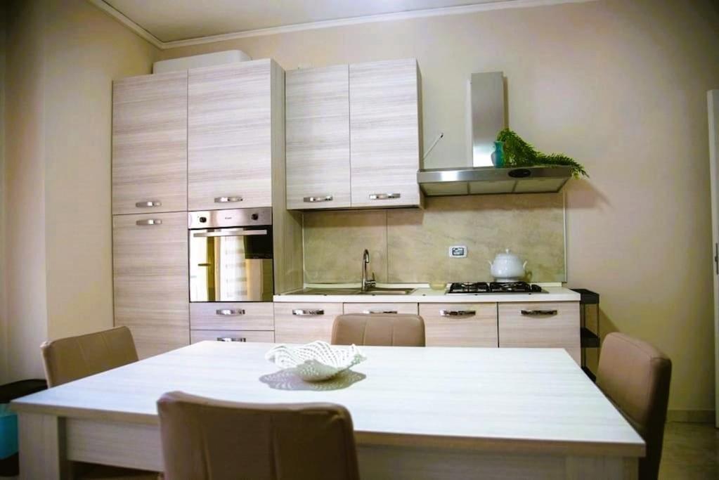 Campania Apartment Vesuvio Comfort -150M Dalla Stazione - 5Km Da Pompei Poggiomarino Exterior photo